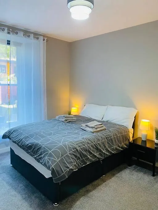 Lovely & Peaceful 2 Bedroom Home With En-Suite, Leith, Edimburgo Apartamento